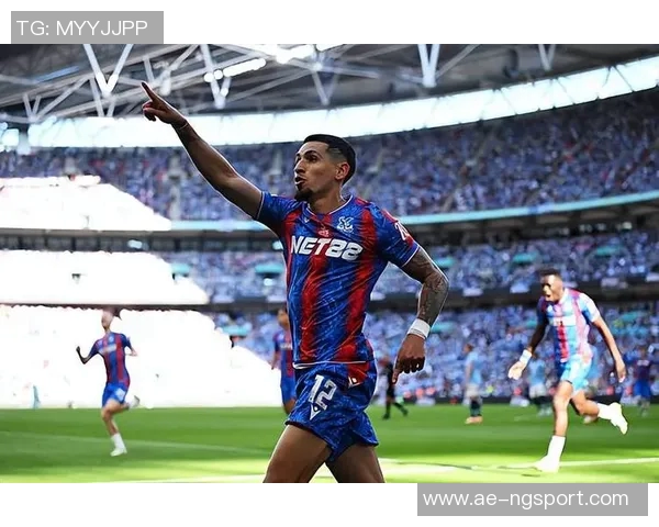 卡拉格与斯科尔斯齐声呼吁阿莫林圣诞前辞职时间已不再充裕