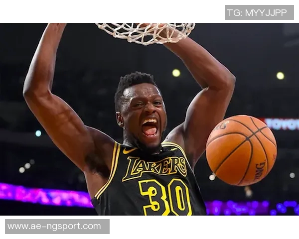 小南斯盛赞亨特如同莱昂纳德般出色表现助力全场胜利